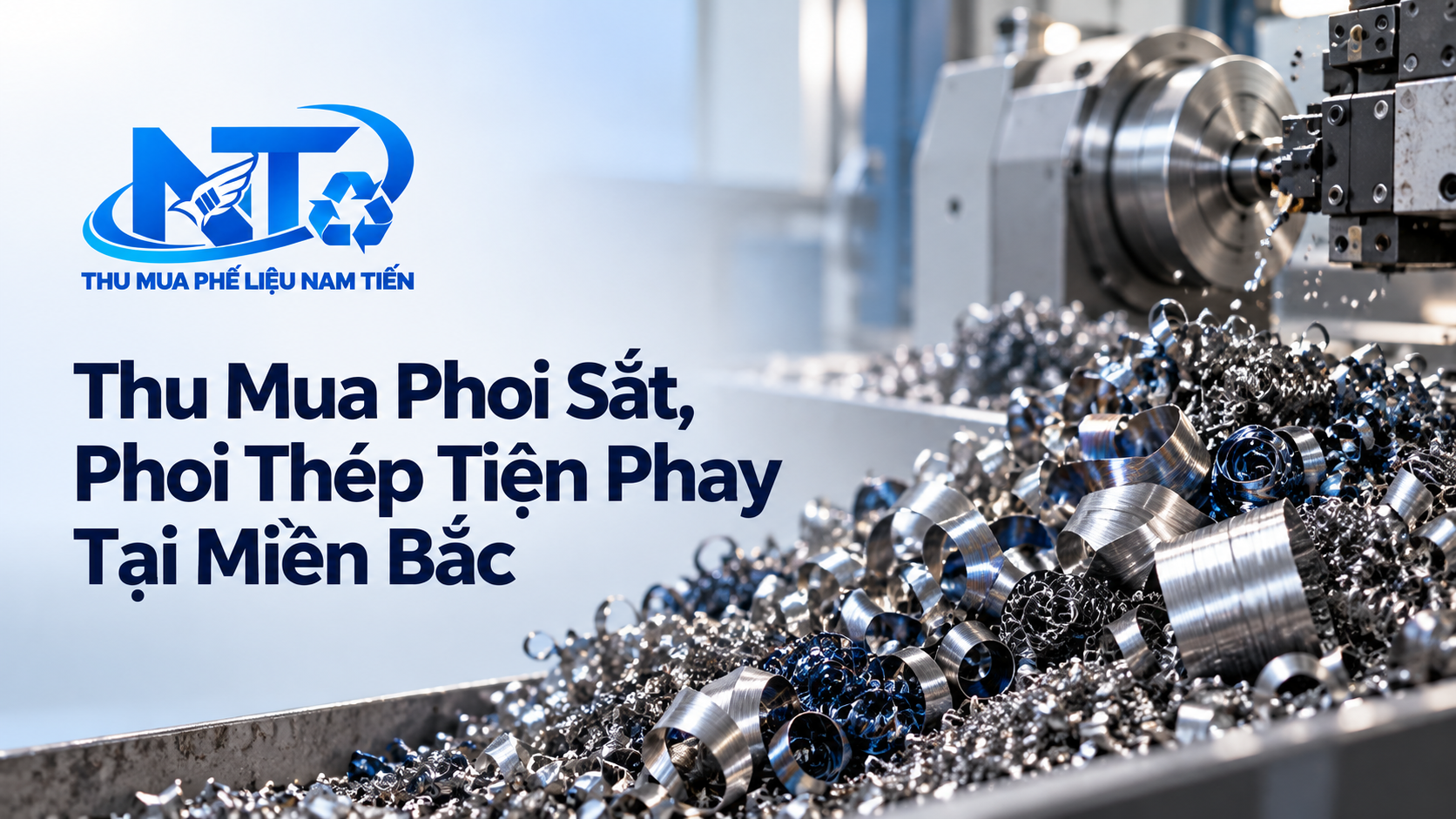 Phoi sắt và phoi thép tiện phay trong khay máy CNC tại xưởng cơ khí, minh họa dịch vụ thu mua phế liệu Nam Tiến.